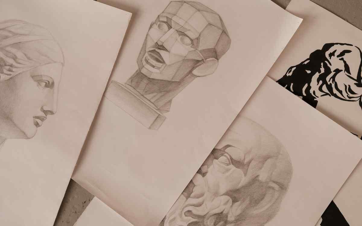 Can You Use Acrylic Paint on Sketch Paper? CraftersMag