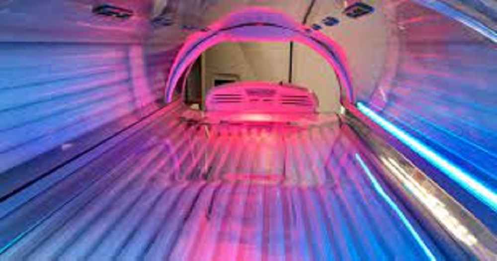 How to Remove Acrylic from Tanning Bed?