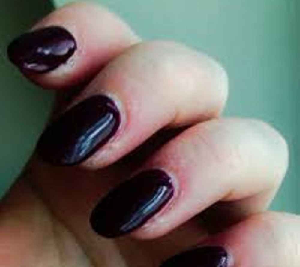 Why Do My Cuticles Itch After Getting Acrylics? CraftersMag