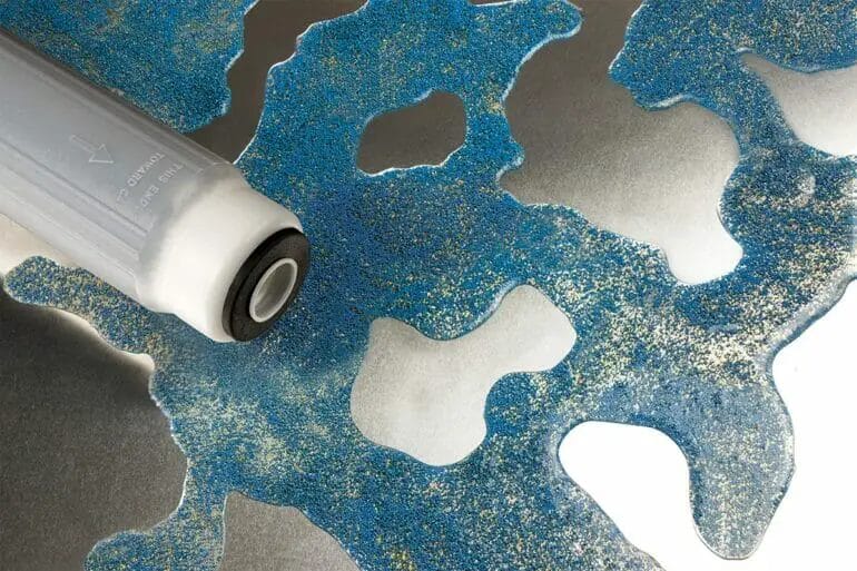 Does Resin Stick To Acrylic? CraftersMag