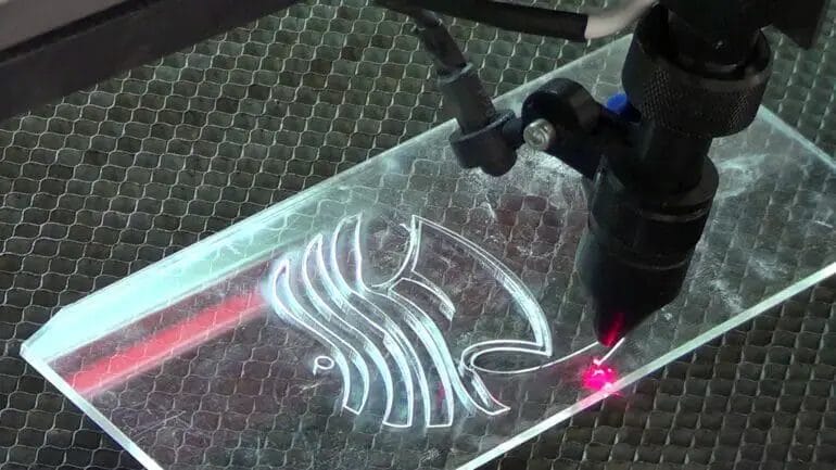 can fiber laser cut acrylic
