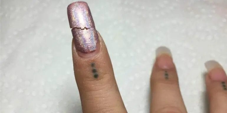 can i get acrylic nails on a broken natural nail
