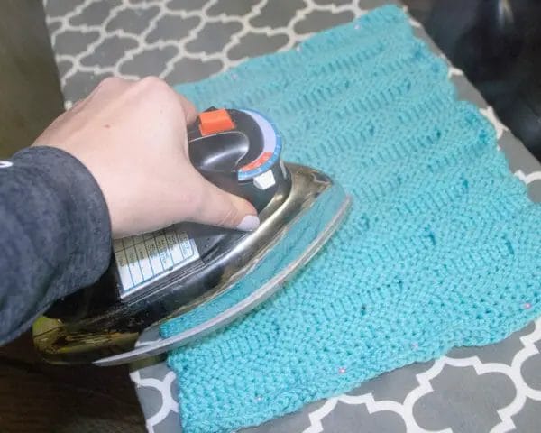can you block acrylic yarn