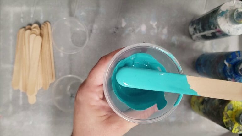 how to make turquoise color with acrylic paint
