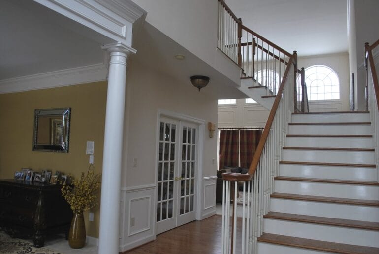 how-to-paint-2-story-foyer-craftersmag