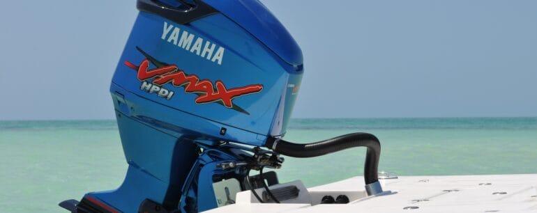 how to paint a outboard motor
