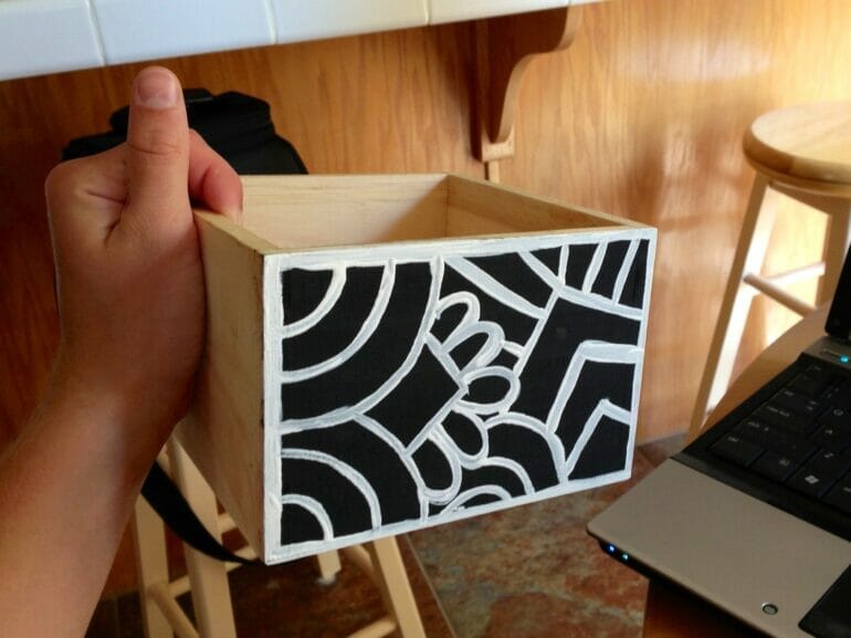 how to paint a wooden box with acrylic paint
