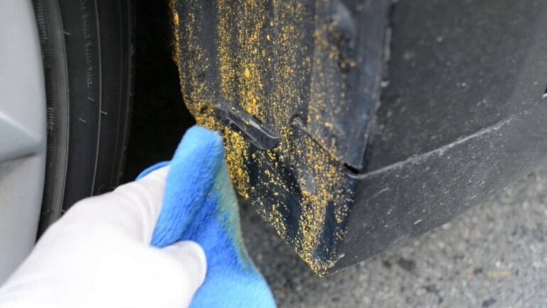 how to remove yellow road paint from wheel wells
