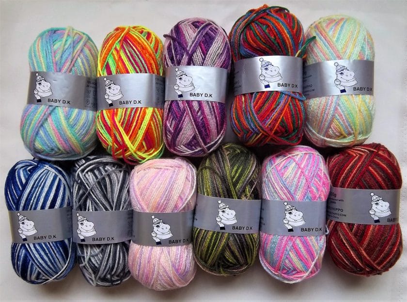 is acrylic yarn good for clothes
