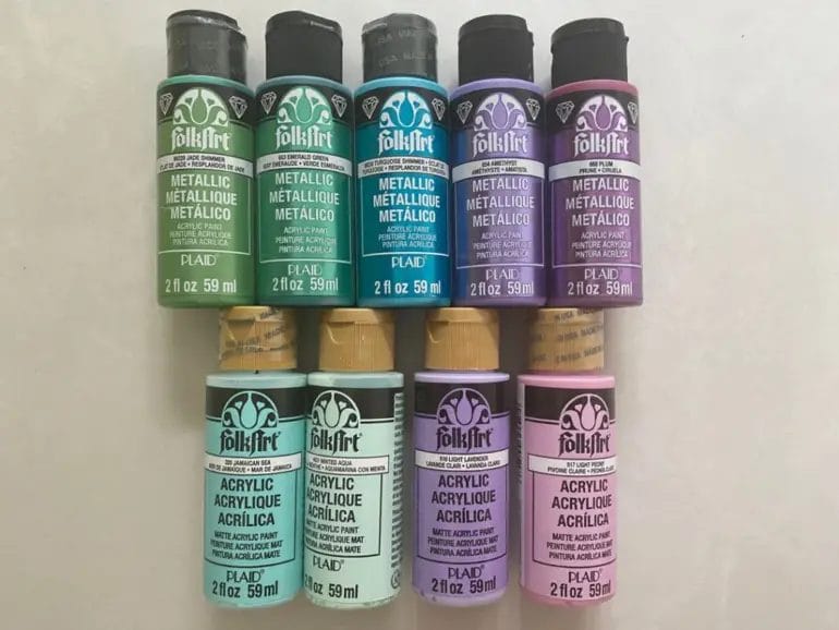 Is Folkart Acrylic Paint Good? CraftersMag