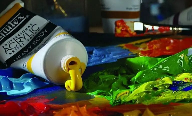 what is heavy body acrylic paint used for
