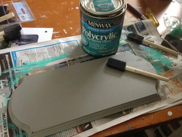 Will Vinyl Stick To Spray Paint? CraftersMag