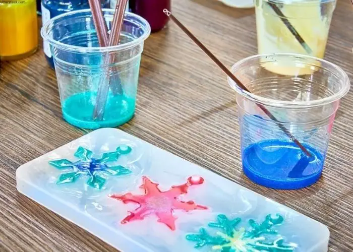 can you mix resin with acrylic paint
